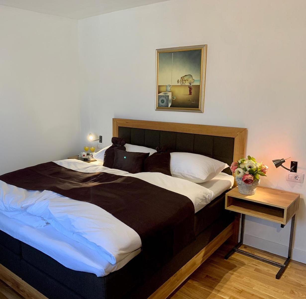 Motel Kiwi Grude Екстериор снимка