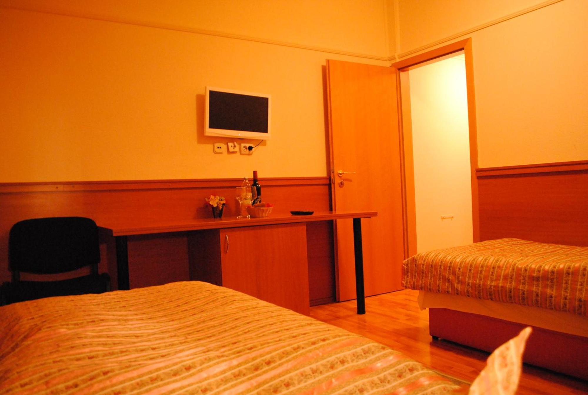 Motel Kiwi Grude Стая снимка