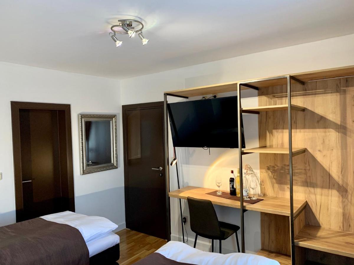 Motel Kiwi Grude Екстериор снимка
