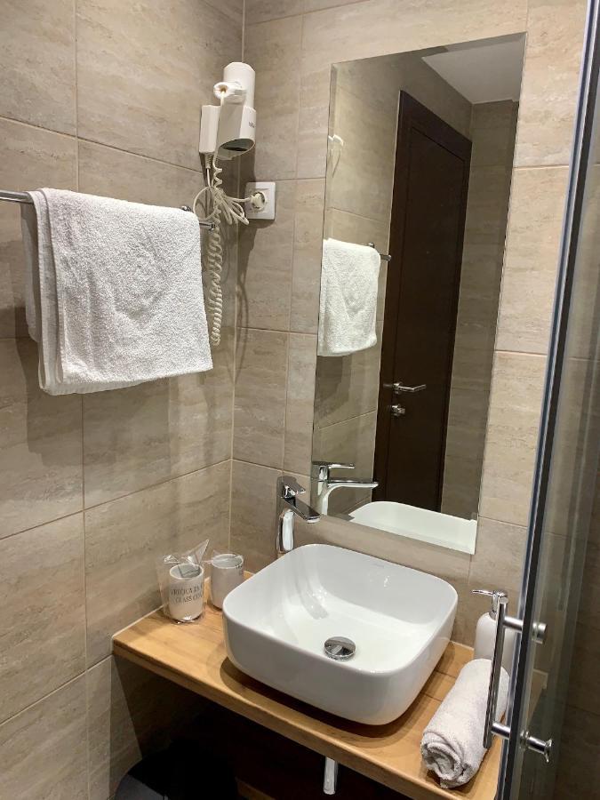 Motel Kiwi Grude Екстериор снимка