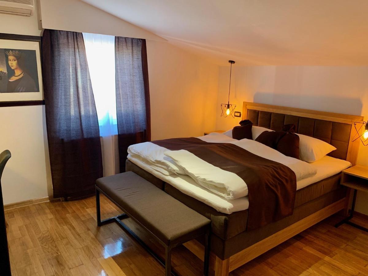 Motel Kiwi Grude Екстериор снимка