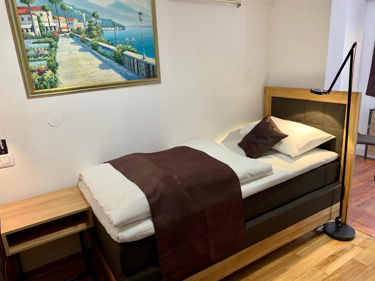 Motel Kiwi Grude Екстериор снимка
