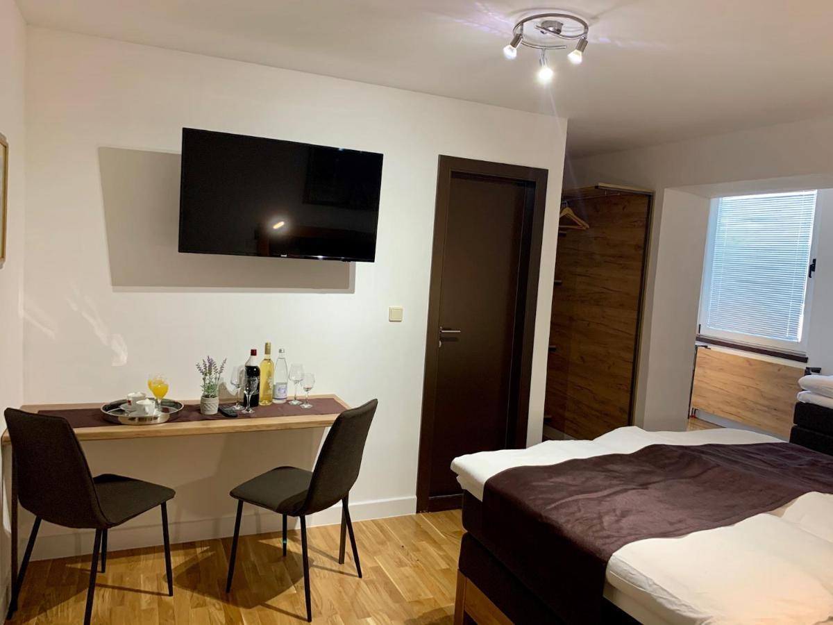 Motel Kiwi Grude Екстериор снимка