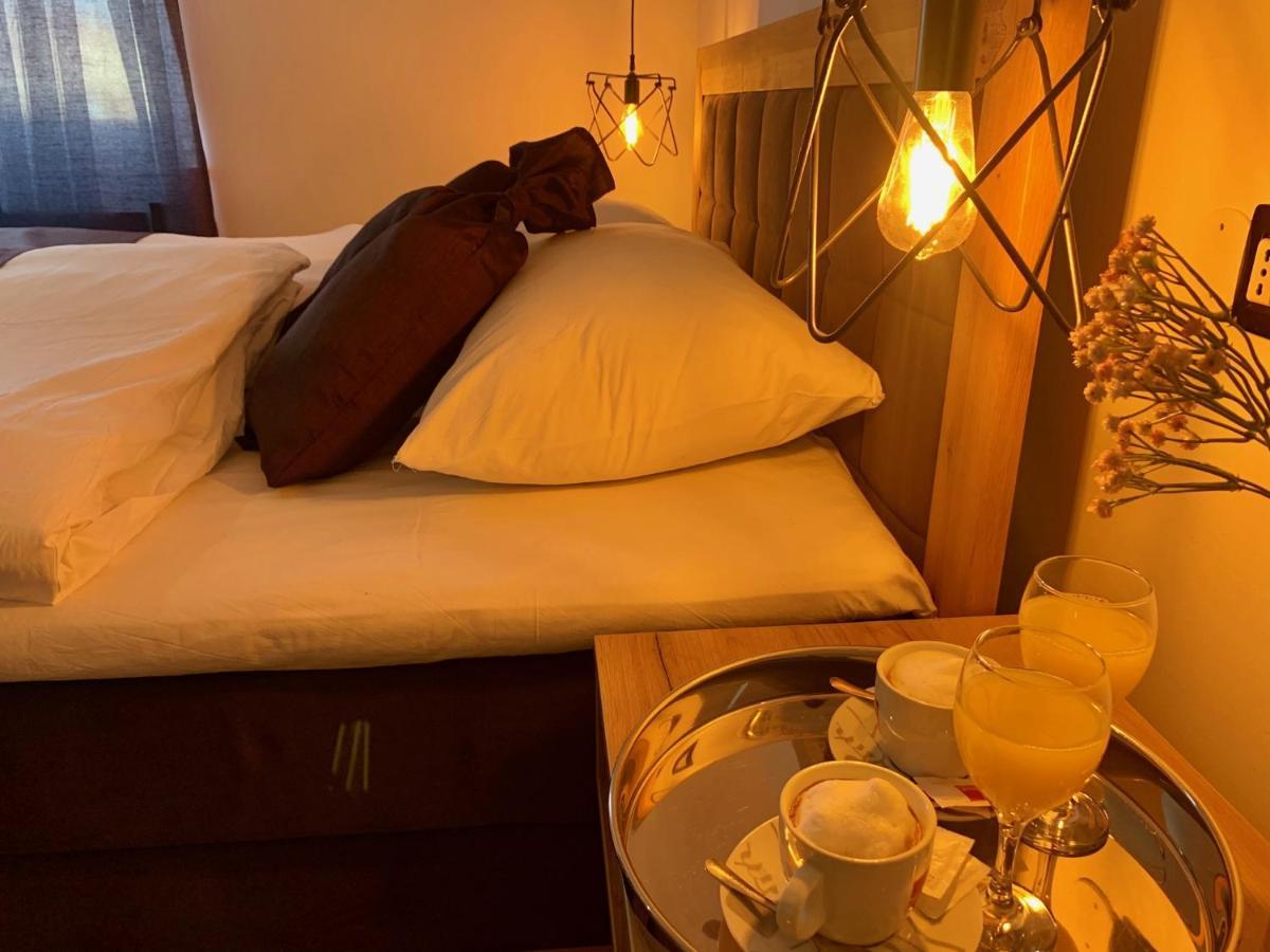 Motel Kiwi Grude Екстериор снимка