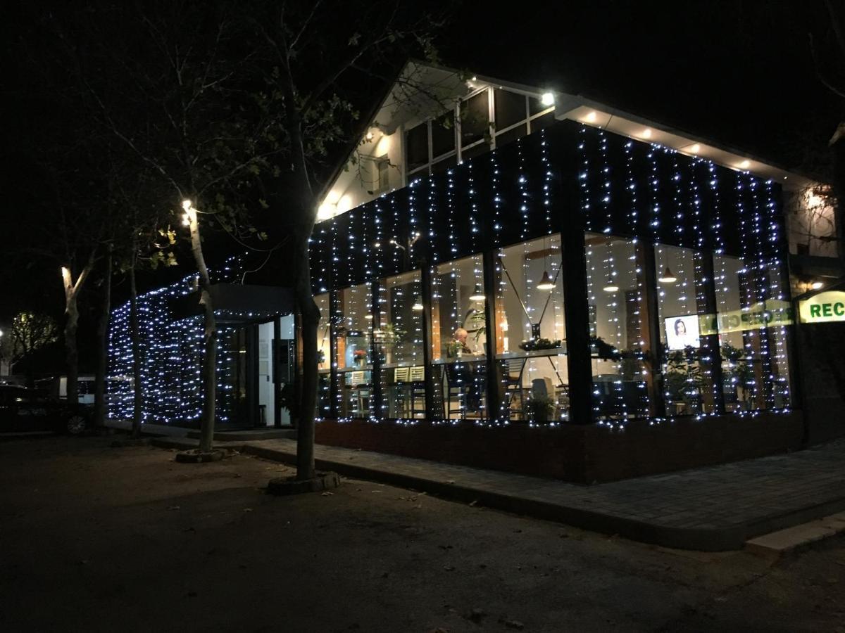Motel Kiwi Grude Екстериор снимка